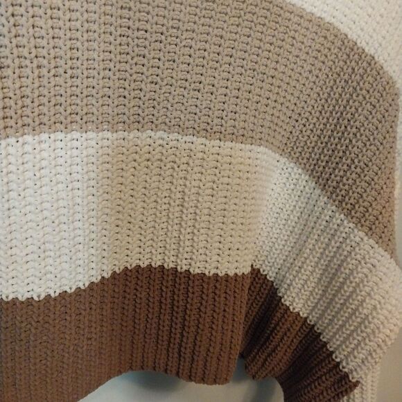 Women's Sweater Sz M Cropped Colorblock Striped Oversized Chunky Warm Cozy Cute - Picture 2 of 10